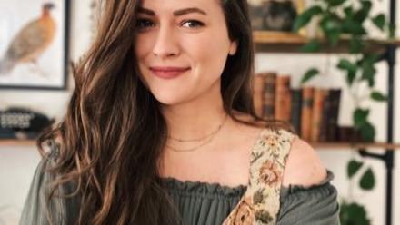 Rebecca Ross Bio Picture