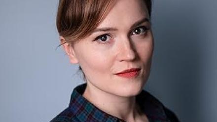 head shot of veronica roth
