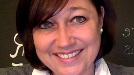 head shot of author Paula Greathouse