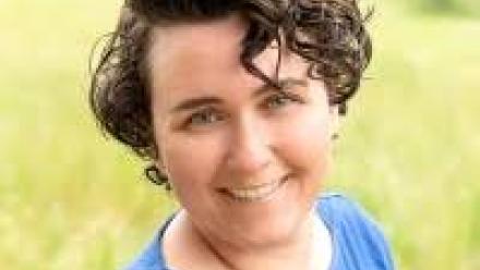Head shot of Catrina Mitchum