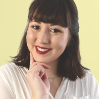 Head Shot of Beth Reekles